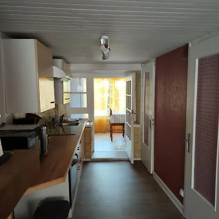 La Maison D'aurélie 4 à 6 Personnes En Auvergne à Saint Remy Sur Durolle Casa vacanze *