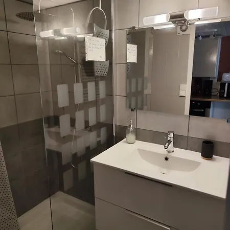 La Maison D'aurélie 4 à 6 Personnes En Auvergne à Saint Remy Sur Durolle Fracard