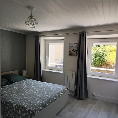 度假居 La Maison D'aurelie 4 A 6 Personnes En Auvergne A Saint Remy Sur Durolle