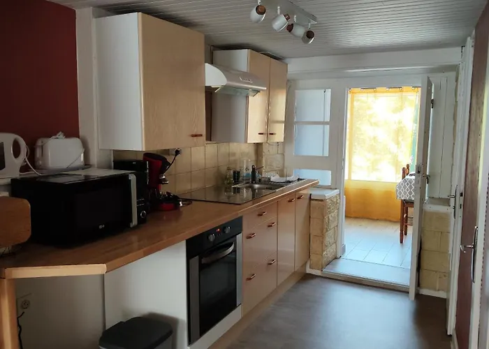 La Maison D'aurelie 4 A 6 Personnes En Auvergne A Saint Remy Sur Durolle Nyaraló Fracard